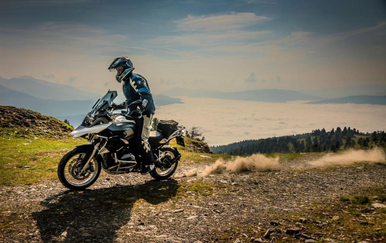 Grizzly Sport & Motorrad Resort 셍트마가레텐임러네우 외부 사진
